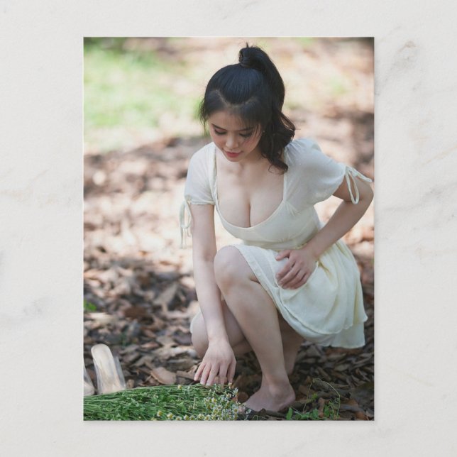 Postal Hermoso modelo fotográfico asiático (Anverso)