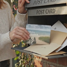 Postal Hola desde Michigan Beach Vibes