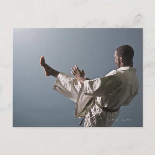 Postal Hombre afroamericano trabajando en el gimnasio (Anverso)