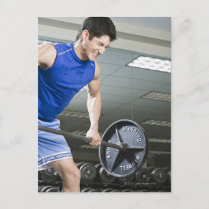 Postal Hombre en el gimnasio, levantando una gran barbaco