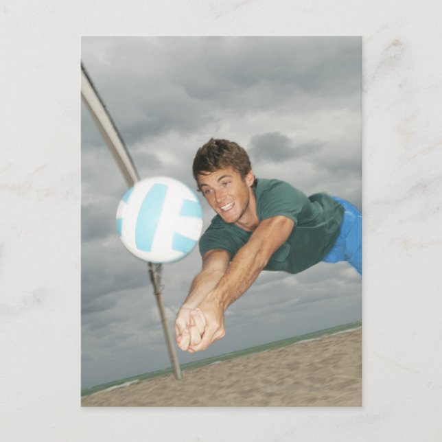 Postal Hombre jugando voleibol en la playa (Anverso)