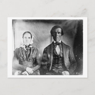 Postal Hombre sentado y pareja de mujeres 1840
