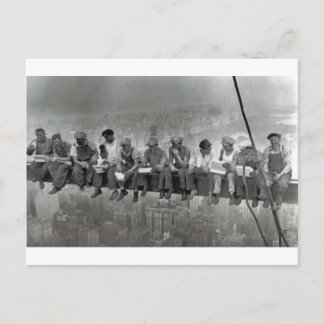 Postal Hombres en fotografía de cosecha por ferrocarril