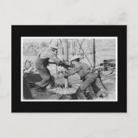 Hombres fotográficos de época trabajando