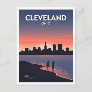Postal horizonte urbano del centro de Cleveland al atarde
