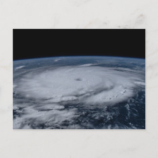 Postal Huracán Beryl desde el espacio