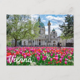 Postal Iglesia de San Carlos en primavera en Viena, Austr