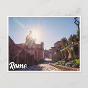Postal Iglesia en los rayos solares de Roma, Italia