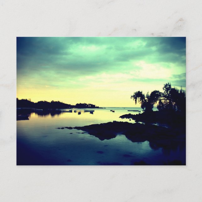 Postal ile paradisiaque - de noche (Anverso)