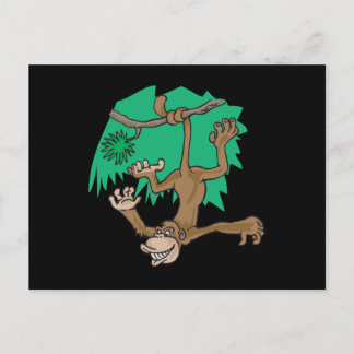 Postal imbécil colgando de un árbol