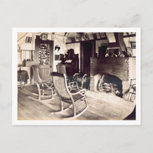Postal Interior de una cabaña americana de madera, años 1