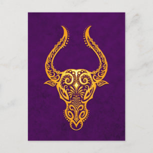 Postal Intrincado Tauro Amarillo Zodiac sobre morado