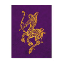 Intrincado Zodiaco Sagittarius Amarillo en Púrpura