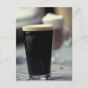 Postal Irlanda. Pinta de cerveza negra.