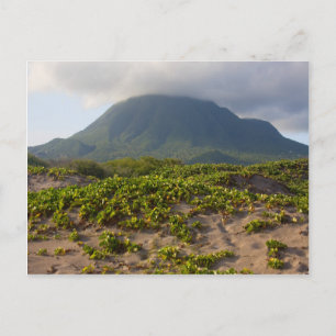 Postal Isla Volcánica del Caribe desde la playa