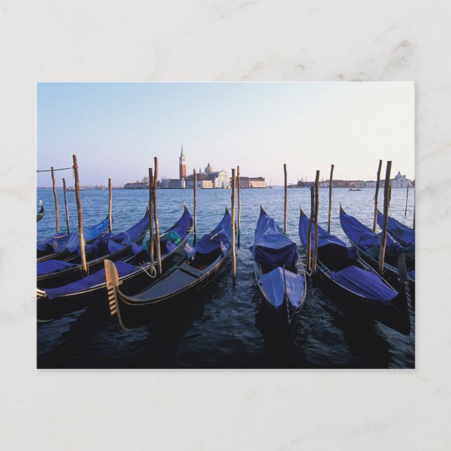 Postal Italia, Veneto, Venecia, Fila de Góndolas y San (Anverso)