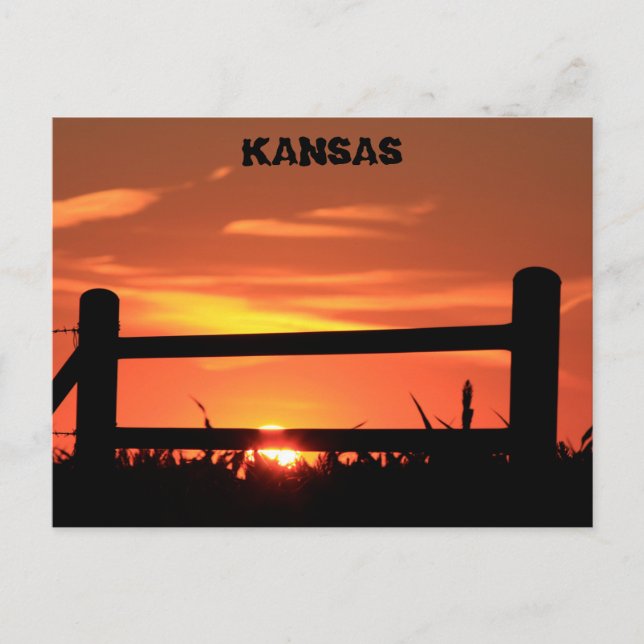 Postal Kansas Sunset con una valla agrícola. (Anverso)