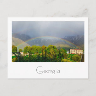 Postal Kazbegi Georgia cautiva el arcoiris de las montaña