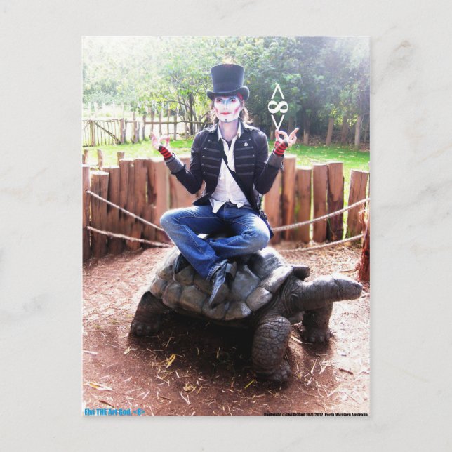 Postal L_V_ Mythos postcardz (Anverso)