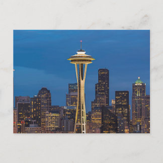 Postal La aguja espacial y el centro de Seattle