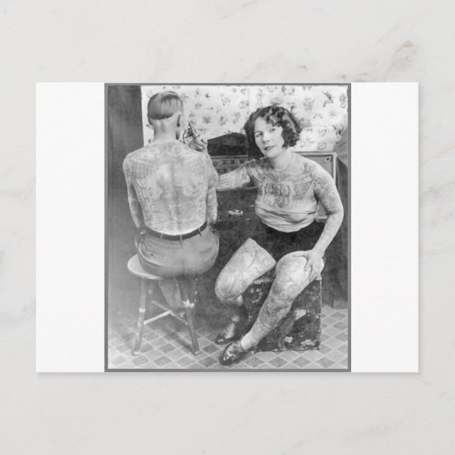 Postal La artista Lady Tattoo (Anverso)