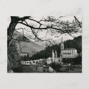 Postal La Basilique, Lourdes, France Vintage