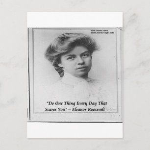 Postal La cita "Haz algo aterrador" de Eleanor Roosevelt