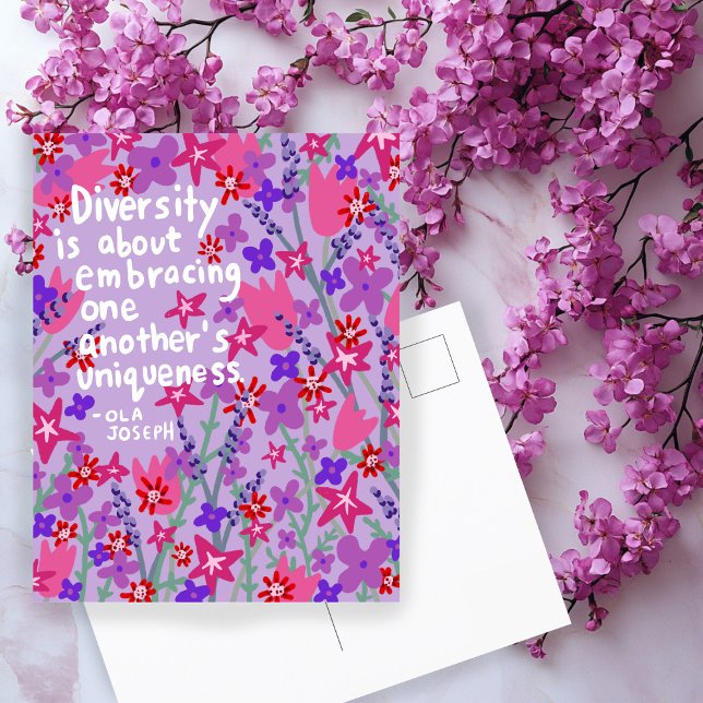 Postal La diversidad abraza la singularidad de la cita de (Diversity Embracing Uniqueness Ola Joseph Quote Postcard
)