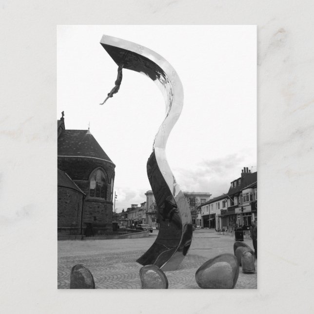 Postal La escultura ondulada B/W (Anverso)