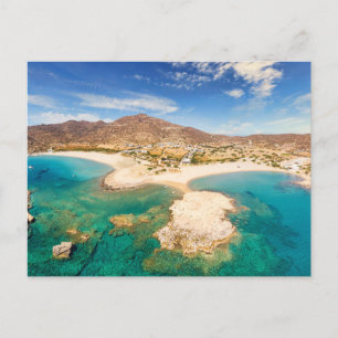 Postal La famosa playa de arena de Manganari en la isla d