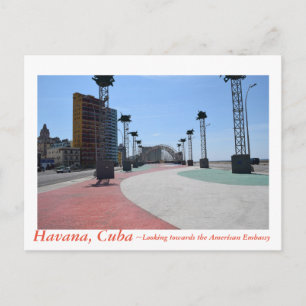 Postal La Habana Cuba frente a la Embajada de Estados Uni