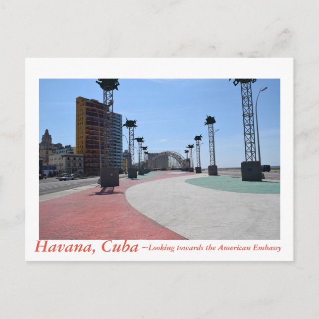 Postal La Habana Cuba frente a la Embajada de Estados Uni (Anverso)