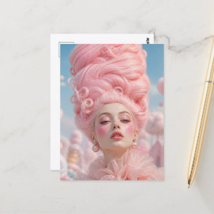 Postal La mujer con cabello de algodón de azúcar rosa