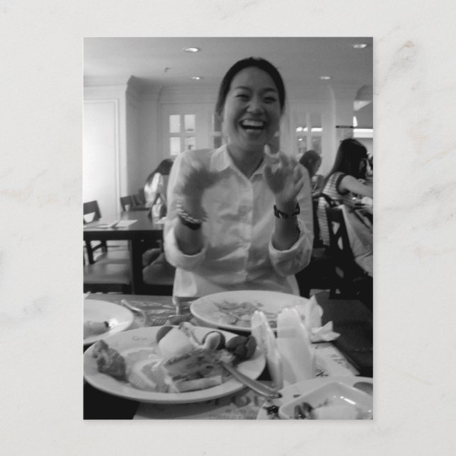 POSTAL LA MUJER MÁS HERMOSA DEL MUNDO (Anverso)