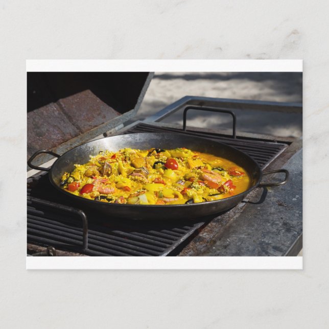 Postal La paella se cocina a la parrilla (Anverso)