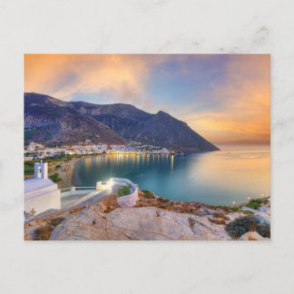 Postal La playa Kamares de Sifnos desde Agia Marina