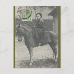 Postal La princesa Charlotte cabalgando en la silla #042S