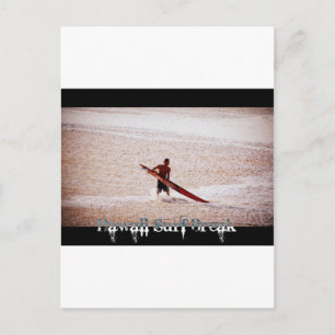 Postal La rotura de la resaca de Hawaii practica surf