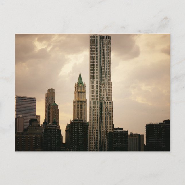 Postal La torre Beekman y el edificio Woolworth (Anverso)