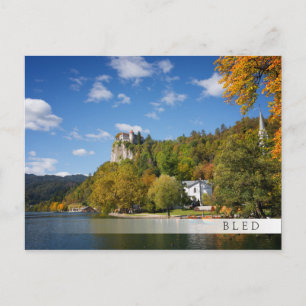 Postal Lago Bled con árboles en colores otoñales en Eslov