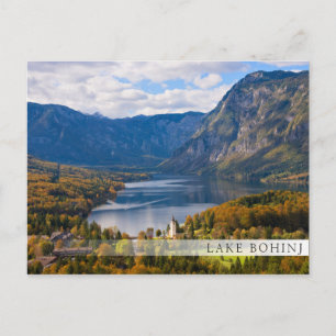 Postal Lago Bohinj en Eslovenia en otoño