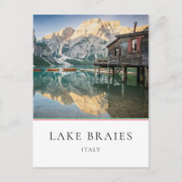 Lago Braies en los Dolomitas de Italia
