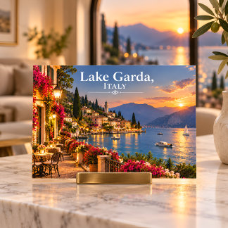 Postal Lago de Garda Italia Atardecer Lago Pueblo Viajes