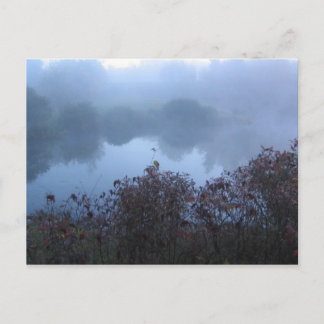 Postal lago de niebla