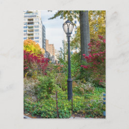 Postal Lamppost y Bench