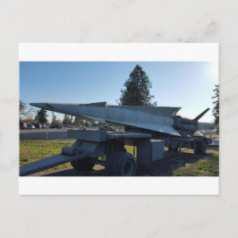 Postal Lanzador de misiles militares en remolque con rued