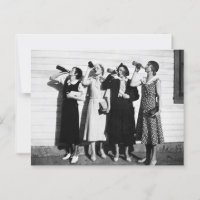 Las mujeres beben cerveza Vieja fotografía Cerveza