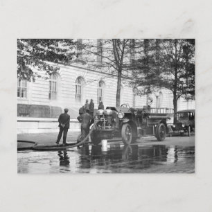 Postal Lavado eléctrico de camiones de bomberos, 1923