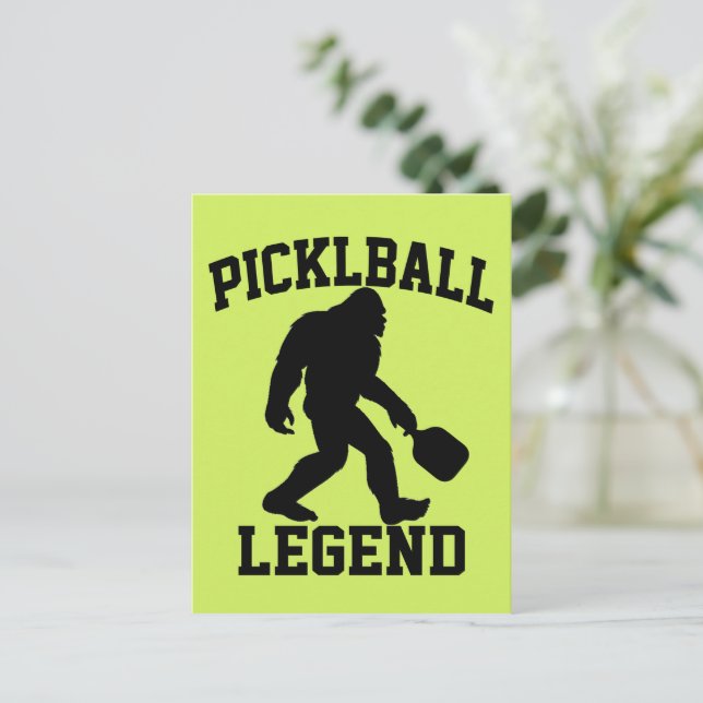 Postal Leyenda Divertida de Pickleball de Bigfoot (Anverso de pie)