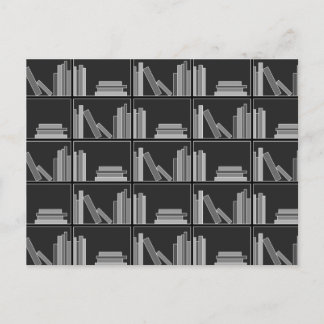 Postal Libros en Shelf. Gris, negro y blanco.